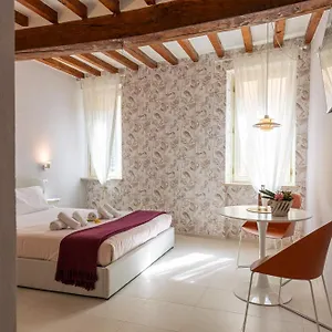 Glam Gasthuis Parma