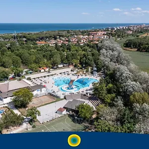 Club Del Sole Adriano Family Collection 4*, Punta Marina Italie