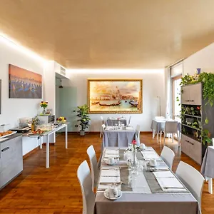 Venice Friends , Mestre İtalya
