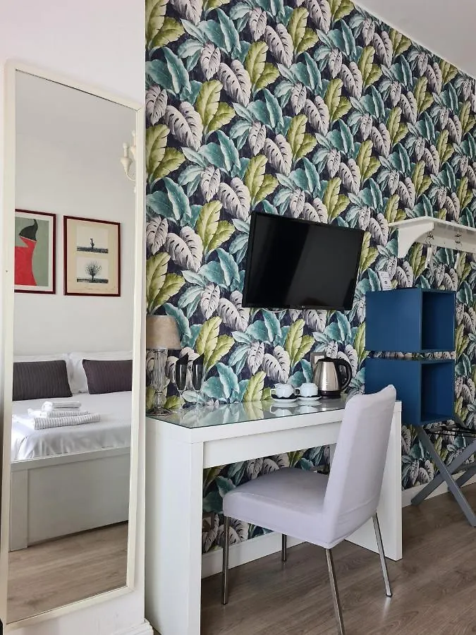 Corso Italia Rooms Milano Konukevi