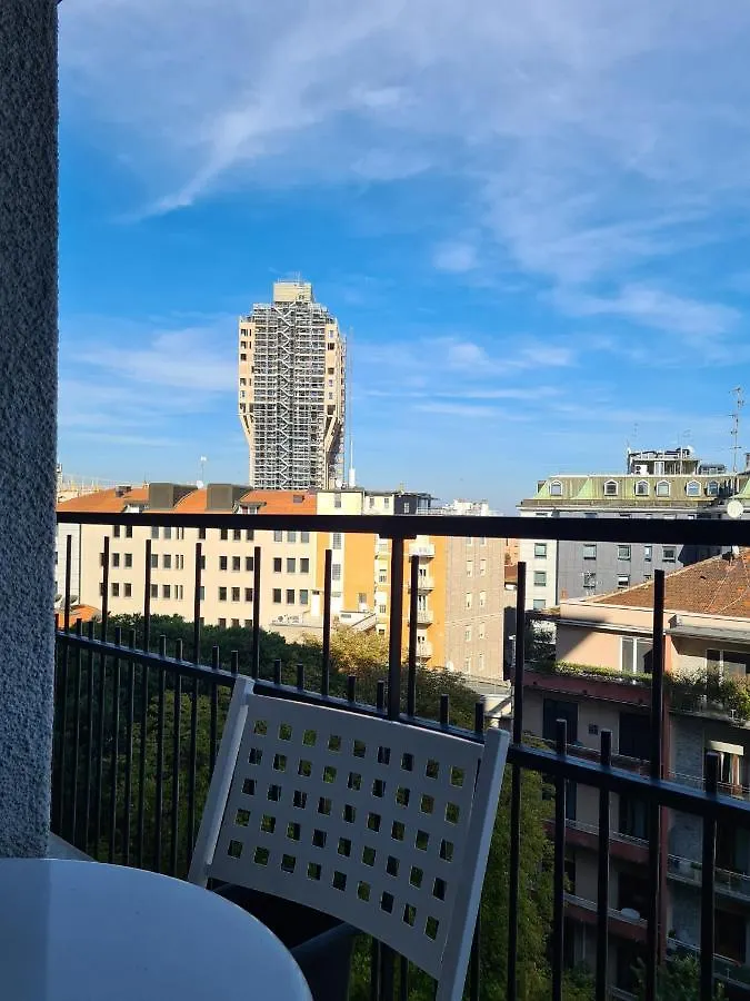** Konukevi Corso Italia Rooms Milano İtalya