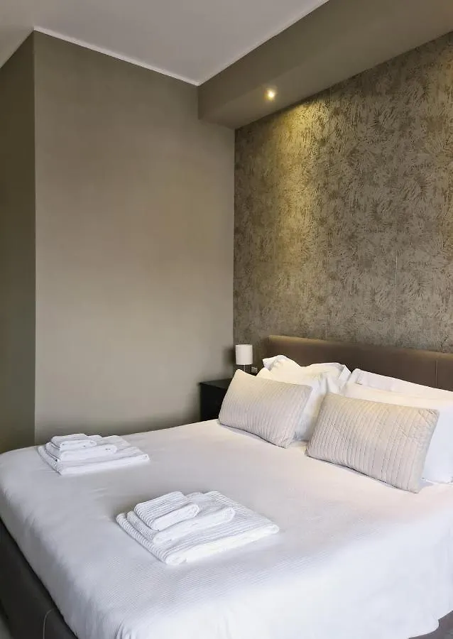 Corso Italia Rooms Milano Konukevi